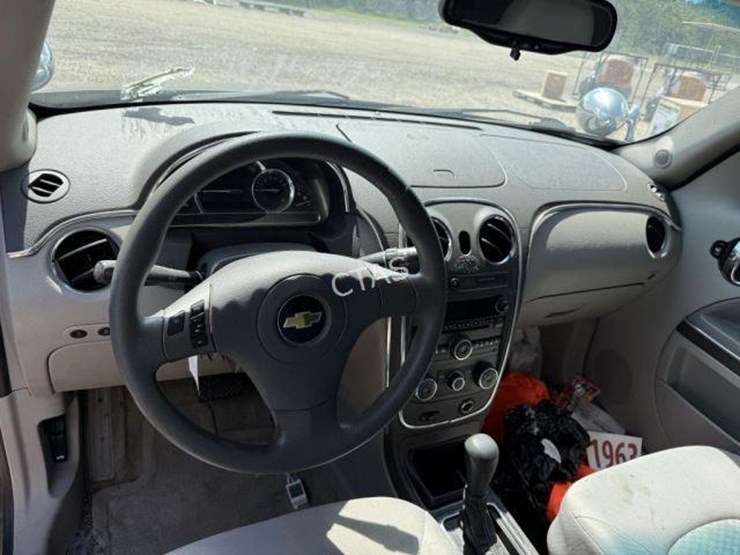 2011-chevrolet-hhr-image-10