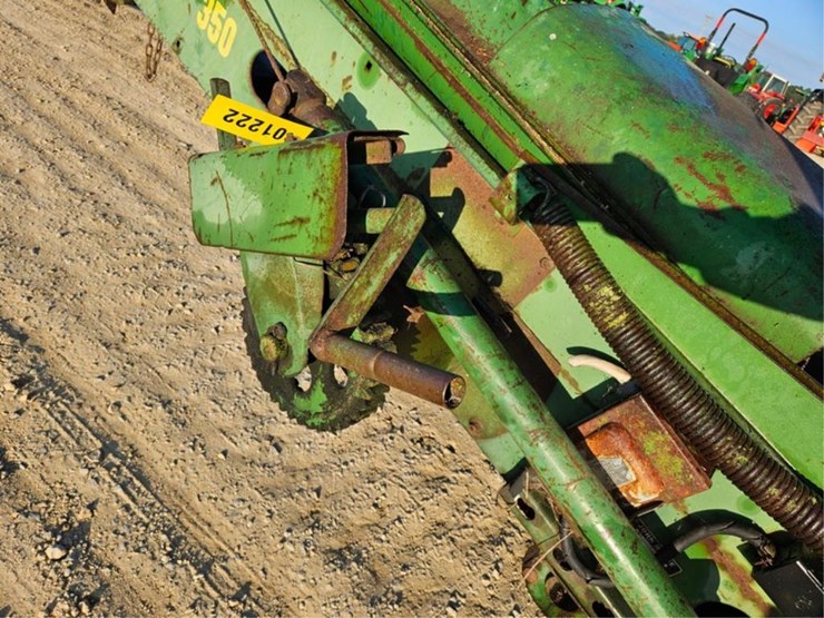 john-deere-350-image-11