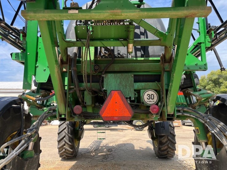 2014-john-deere-4730-image-40