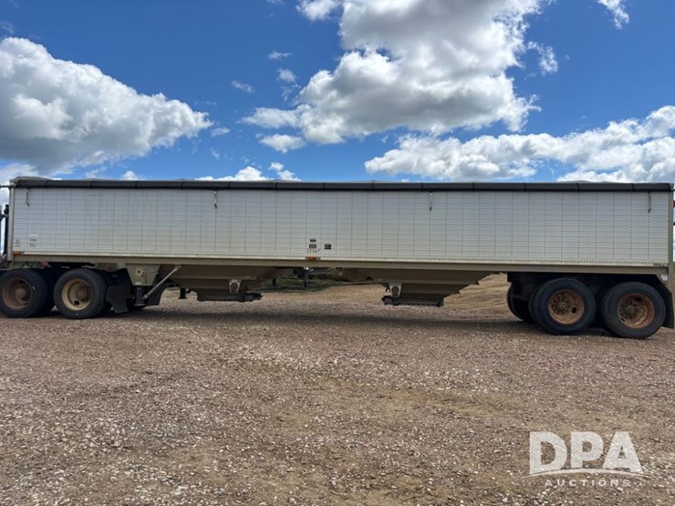 2001-wilson-grain-trailer-image-4