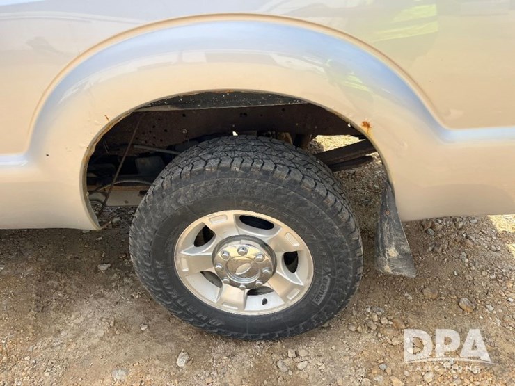 2013-ford-f250-xlt-image-38
