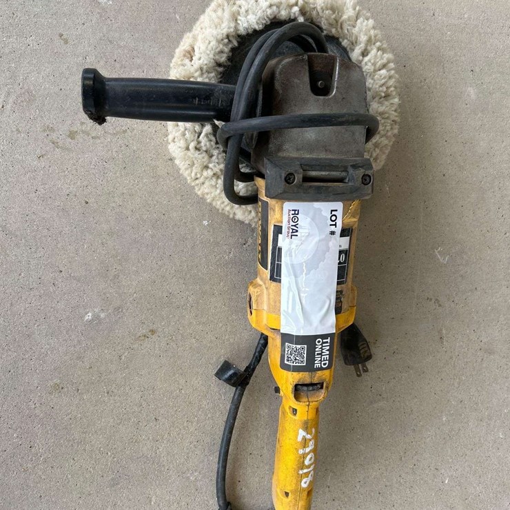 Dewalt DWP849 7in-9in Variable-Speed Sander/Polisher