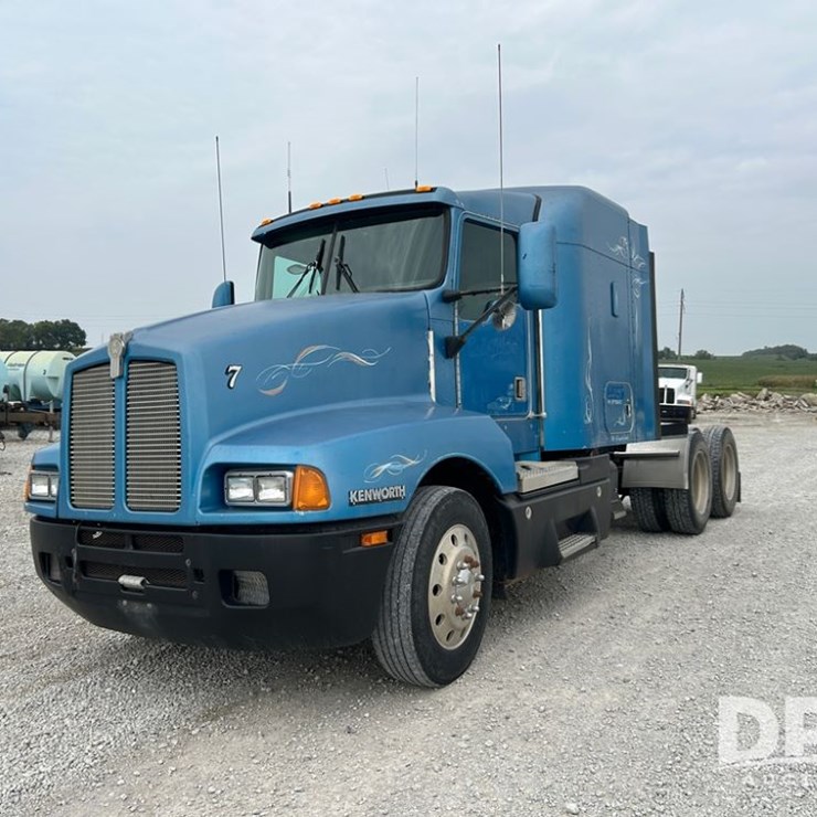 1999 KENWORTH T600