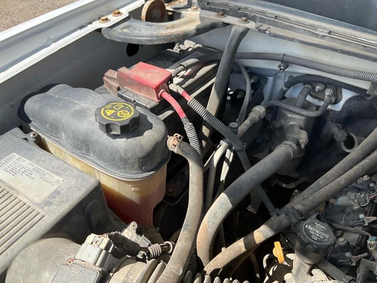 2013-chevrolet-silverado-2500-image-45
