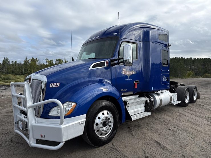 2020-kenworth-t680-image-1