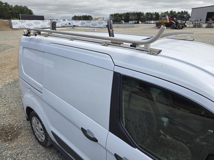 2014-ford-transit-connect-image-23