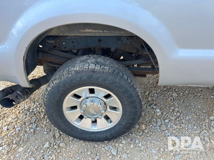 2008-ford-f350-xlt-image-28