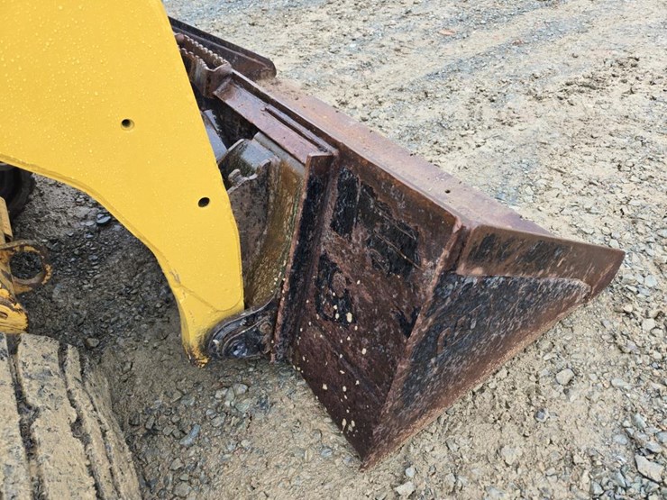caterpillar-257b3-image-12