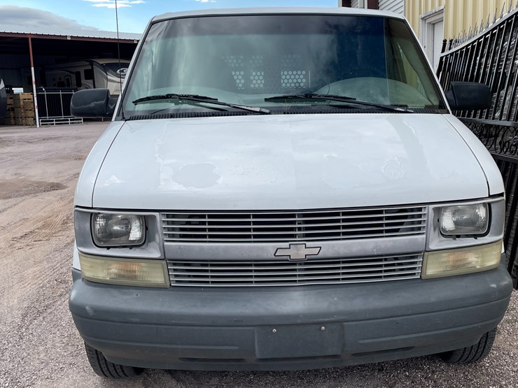 2004-chevrolet-astro-image-2