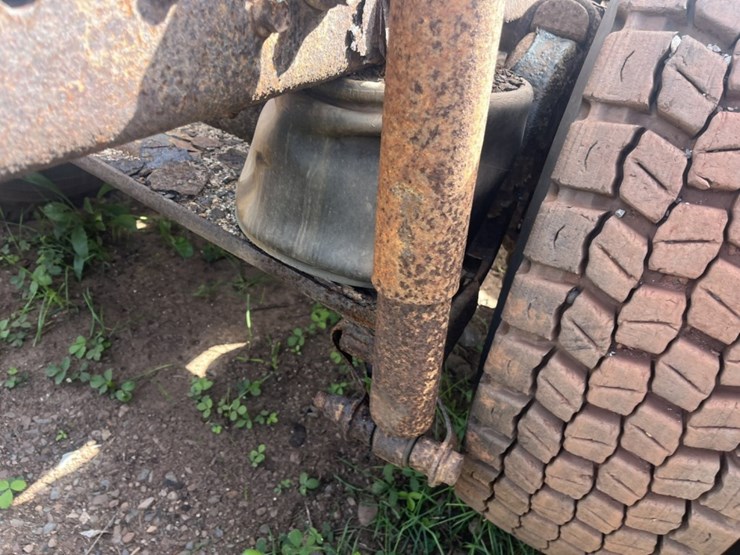 #2688-•-1998-navistar-2674-6x4-day-cab-truck-tractor-image-32