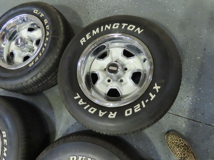 1970's-oldsmobile-rallye-rims-in-white-image-7