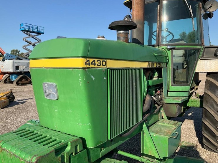 1979-john-deere-4430-image-11