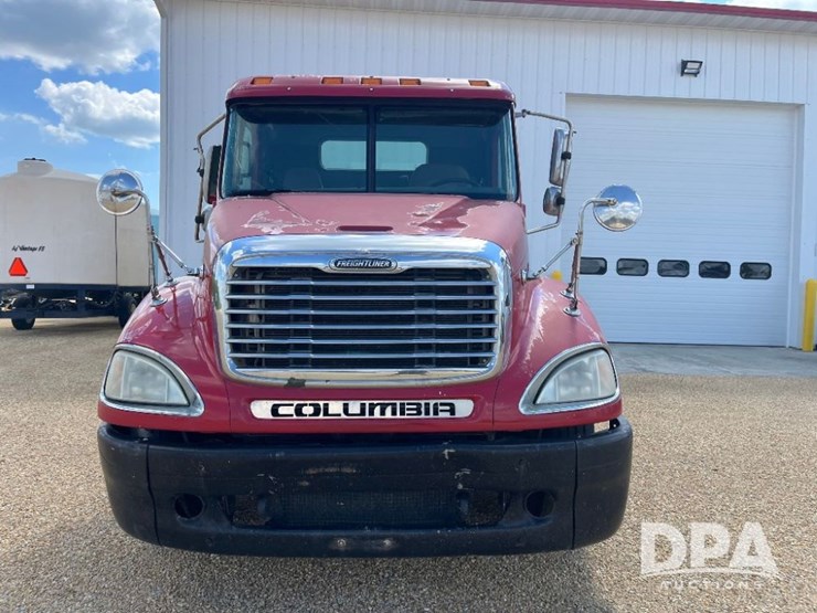 2007-freightliner-columbia-truck-(jn2954,-unit-2158)-image-3