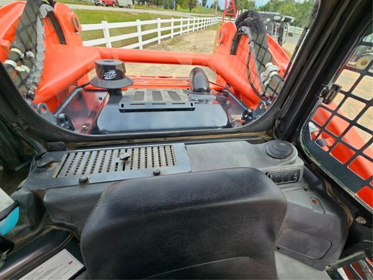 kubota-svl95-2s-image-32