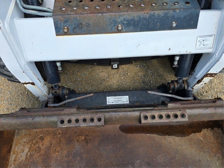 2008-bobcat-s175-image-13