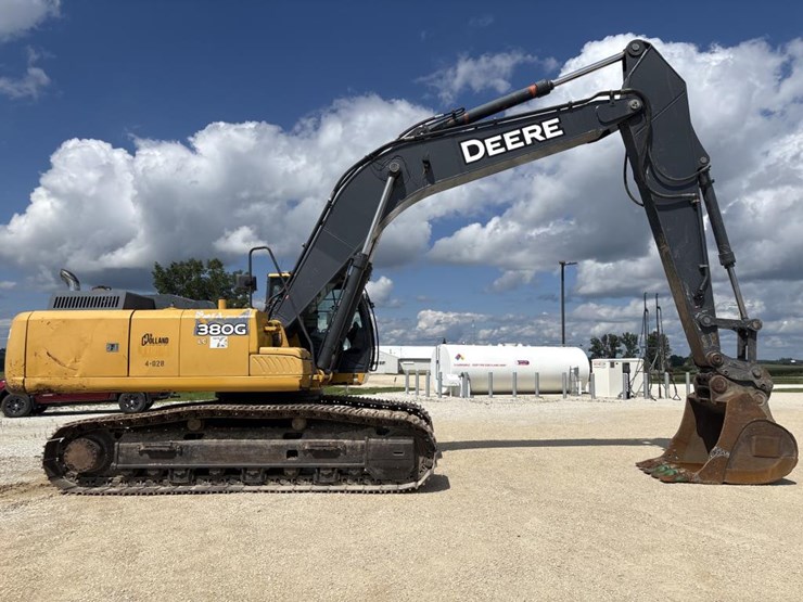 2014-deere-380g-lc-image-4