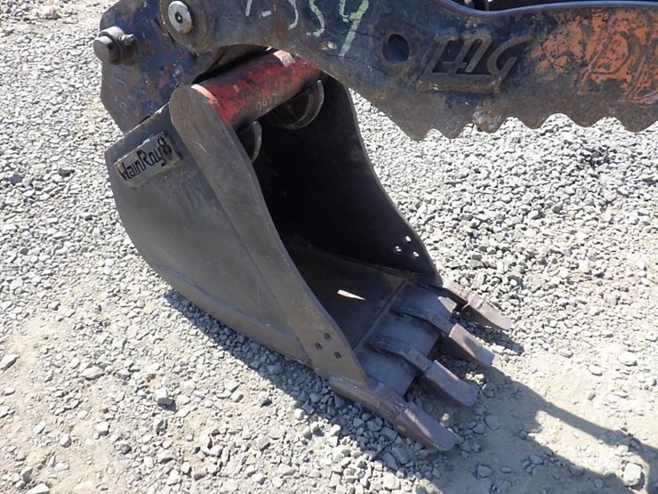 2017-takeuchi-tb290-image-7