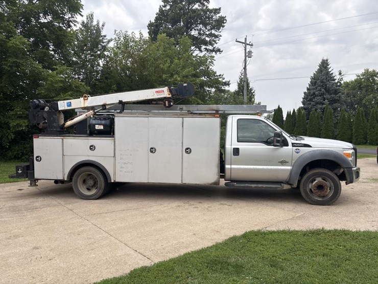 2012-ford-f550-image-5