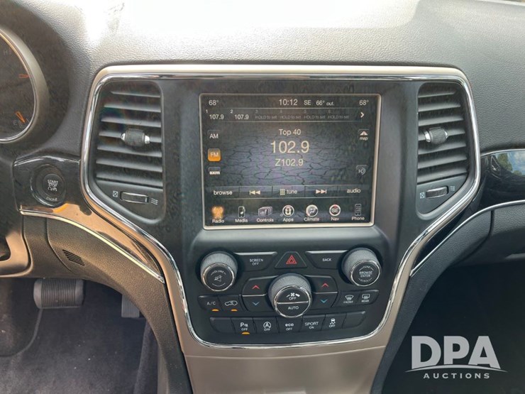 2016-jeep-grand-cherokee-image-50