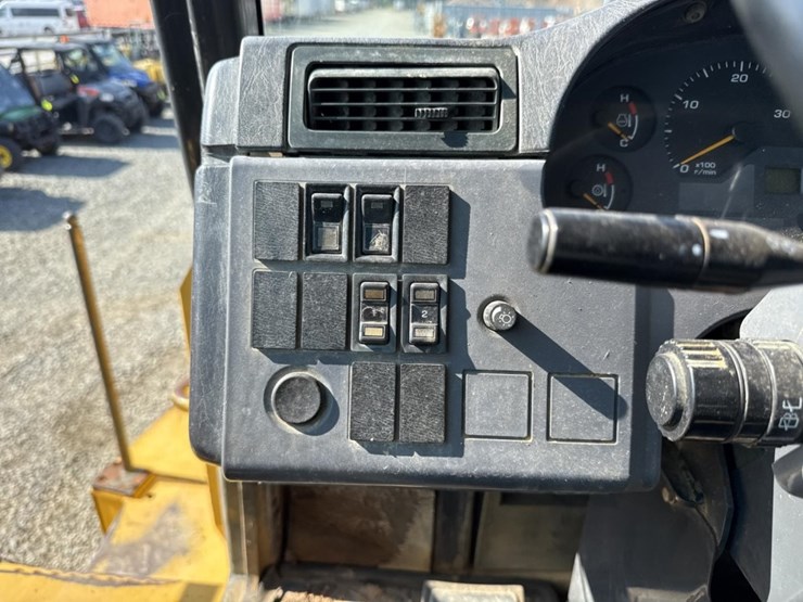 komatsu-hm400-2-image-34