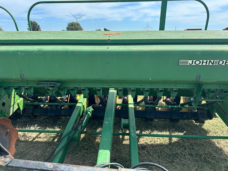 john-deere-750-image-30