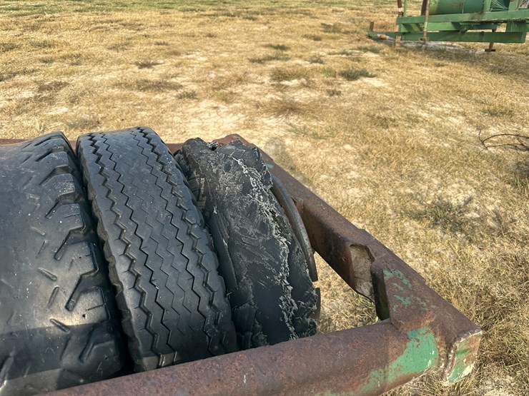 #32197-•-22'-tire-type-packer-image-14