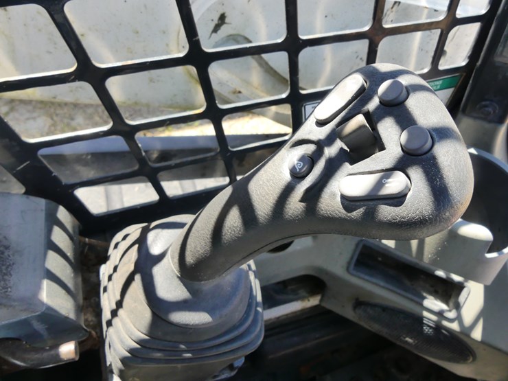 2019-bobcat-t590-image-14