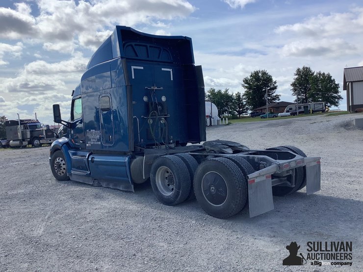 2019-peterbilt-579-image-7