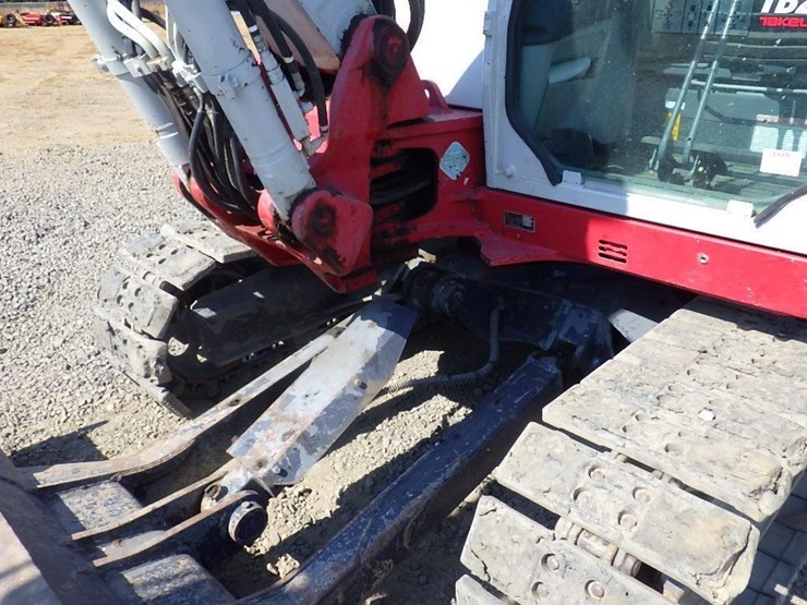 2017-takeuchi-tb290-image-16