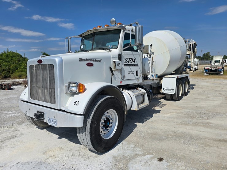 2014-peterbilt-365-image-2