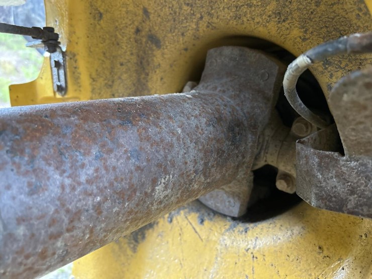 2014-deere-460e-image-25