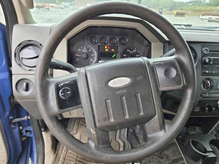 2008-ford-f550-image-52