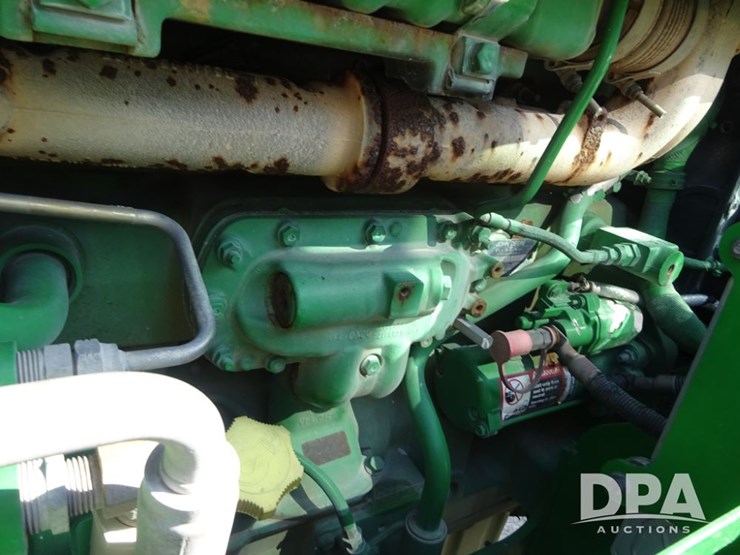 2020-john-deere-f4365-image-102