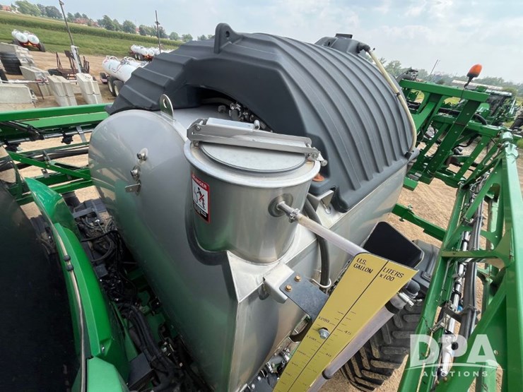 2018-john-deere-r4045-image-59