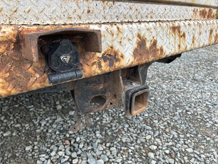 2011-chevrolet-2500hd-image-22