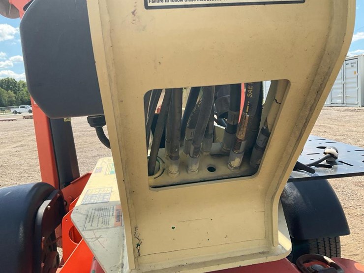 2012-jlg-t500j-image-19
