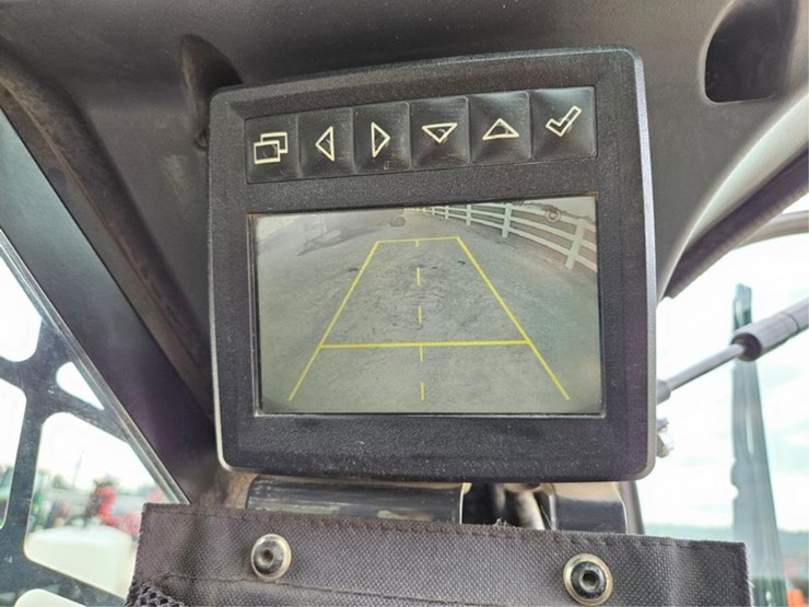 deere-331g-image-33