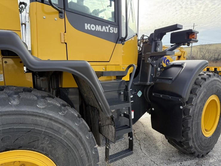2021-komatsu-wa200-8-image-26