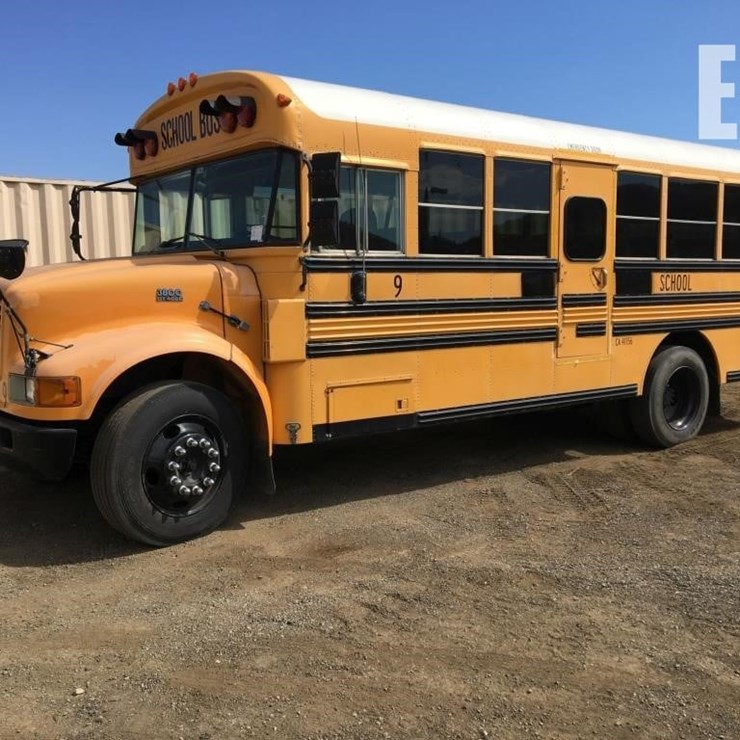 1999 INTERNATIONAL 3800