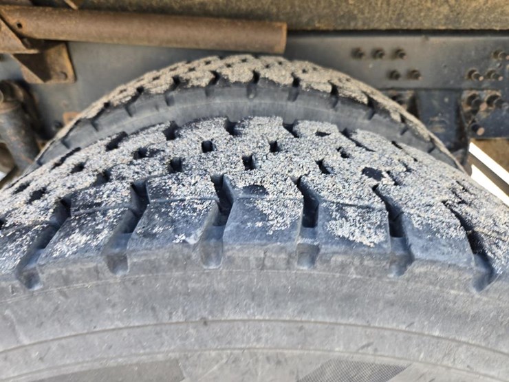 2015-mack-granite-gu813-image-110