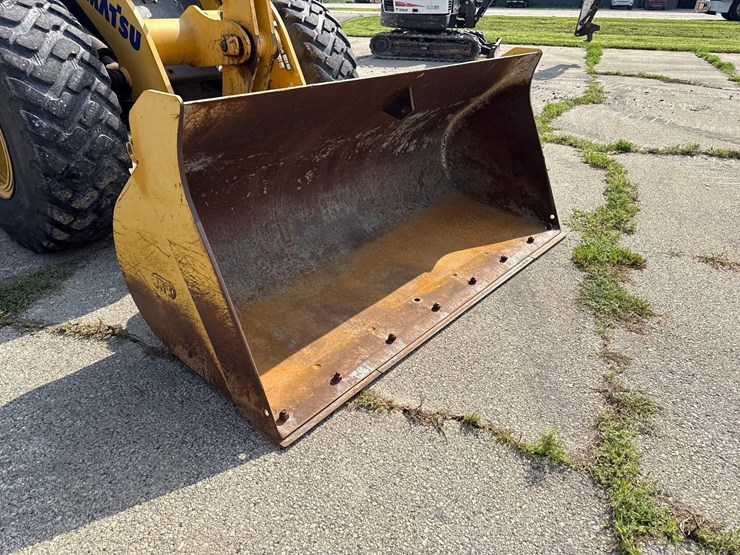 2019-komatsu-wa200-5-image-7