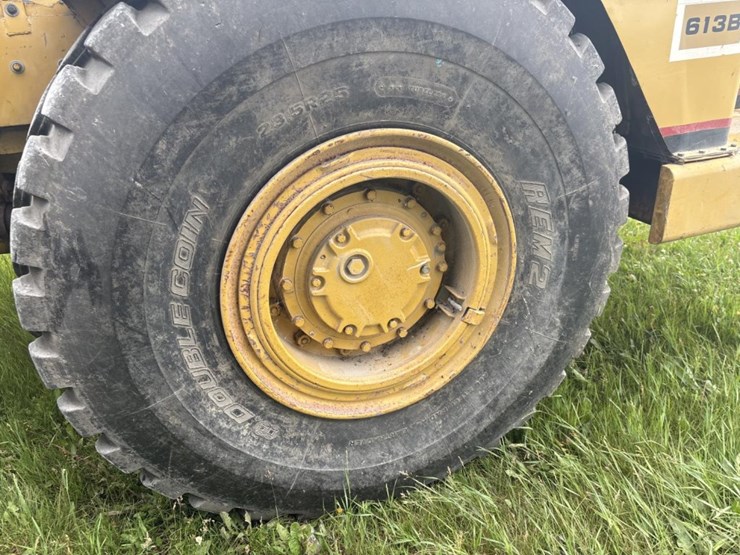caterpillar-613b-image-31