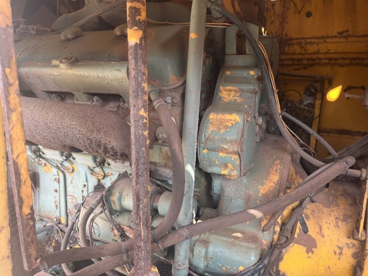 #2685-•-ingersoll-rand-xl1200-towable-air-compressor-image-34