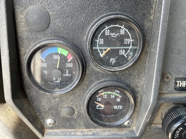 1994-mack-dm688s-image-59