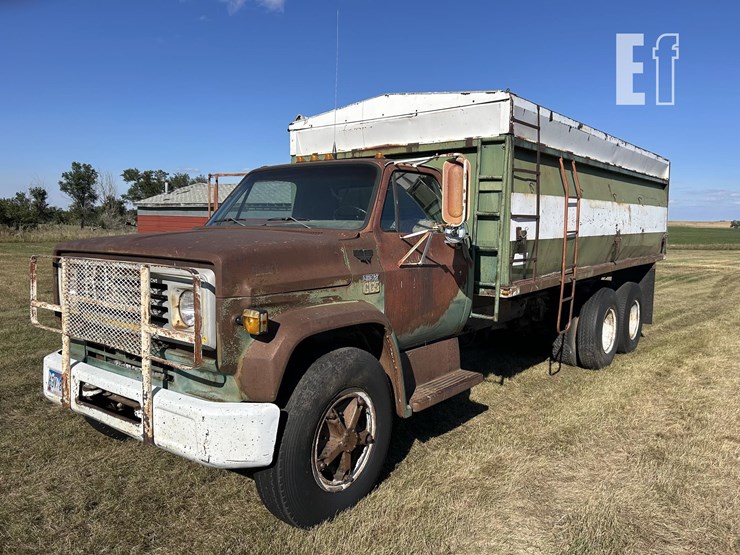 1974-chevrolet-c65-image-1