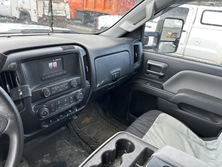 2016-chevrolet-2500hd-image-58
