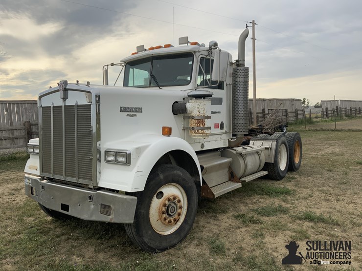 1990-kenworth-w900b-image-1
