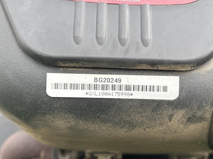 john-deere-l100-image-37