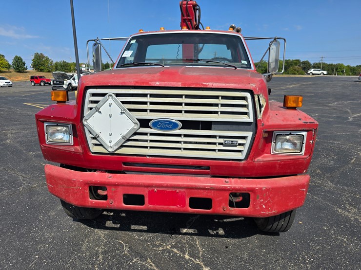 1990-ford-f800-image-39
