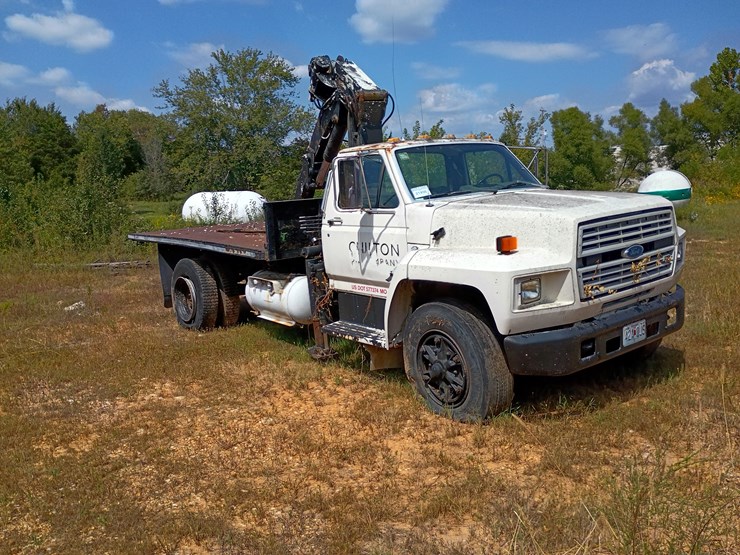 1989-ford-f800-image-18